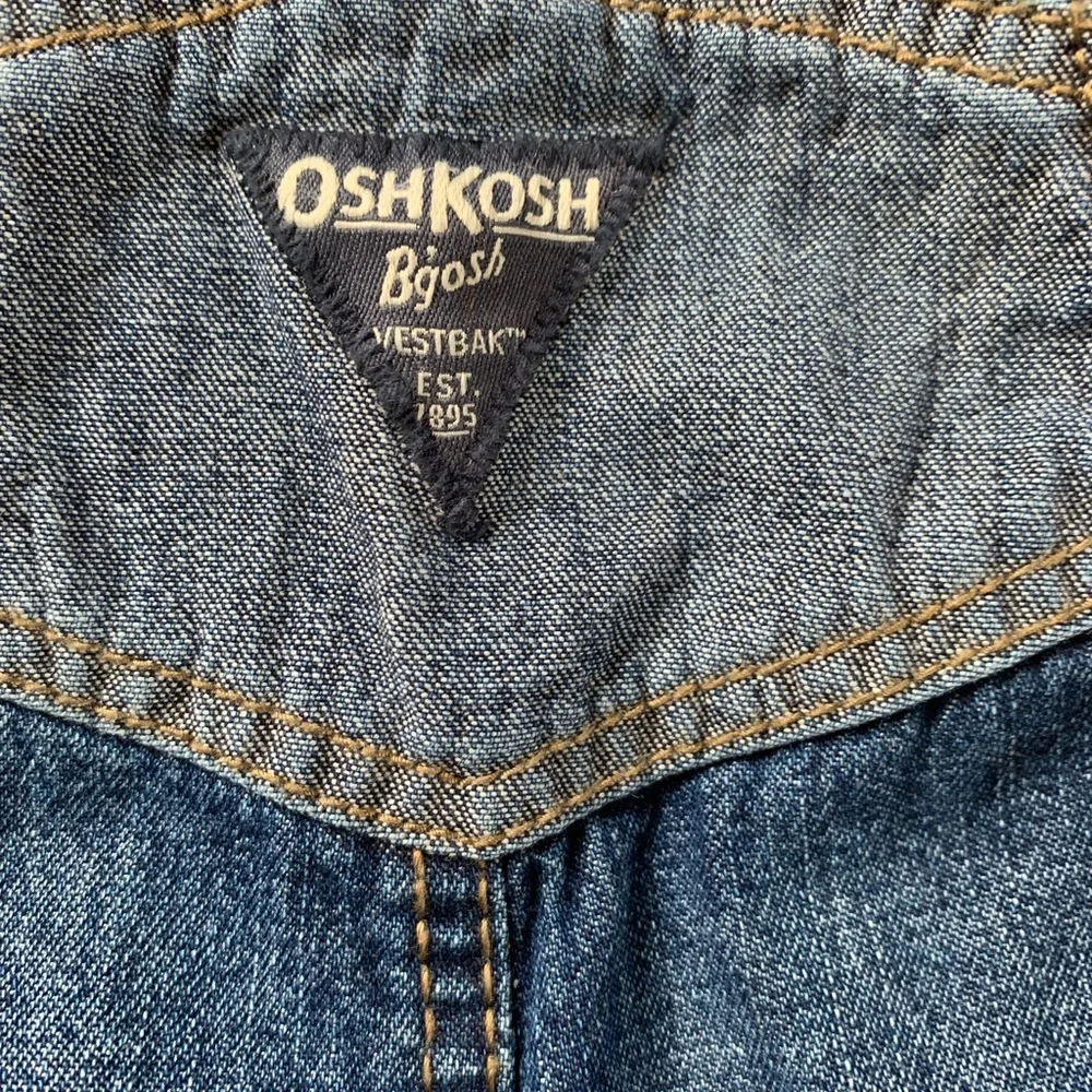 Oshkosh B’gosh Vestbak denim flannel red overalls, size 12 months